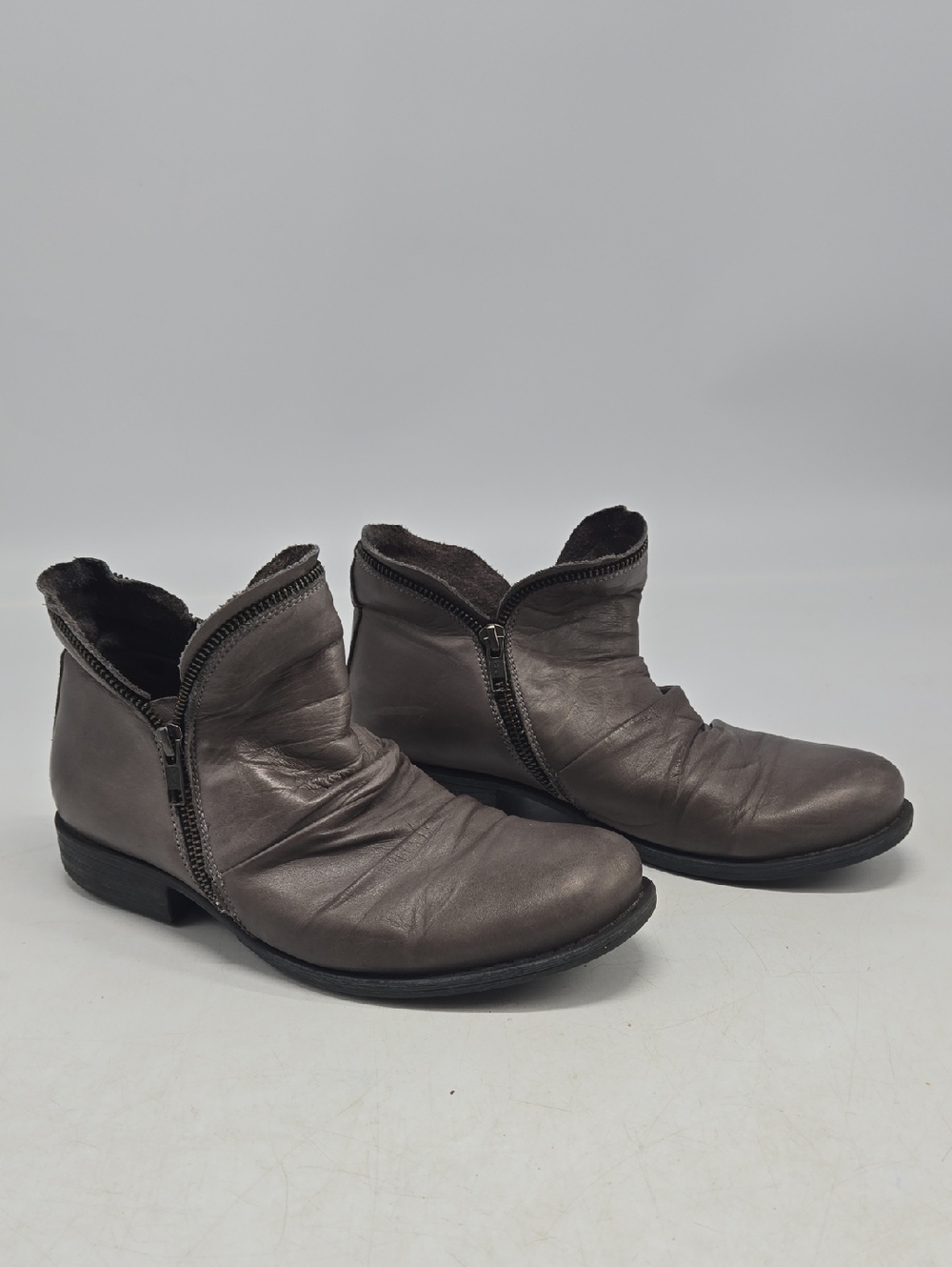 Miz Mooz Luna Gray Leather Ankle Boot with Side Zip 8.5